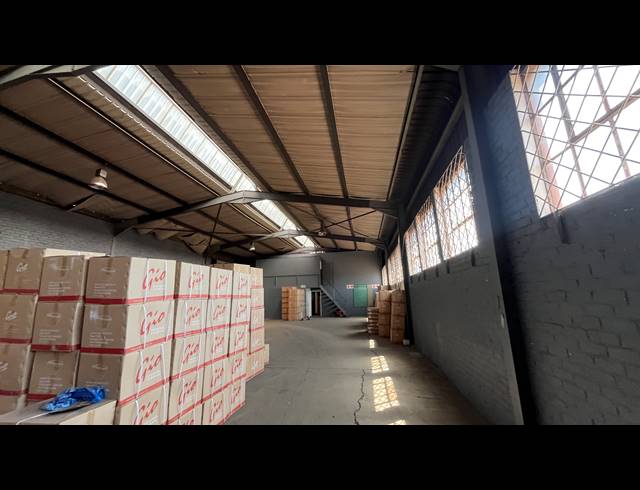 486M² WAREHOUSE TO LET IN SPARTAN